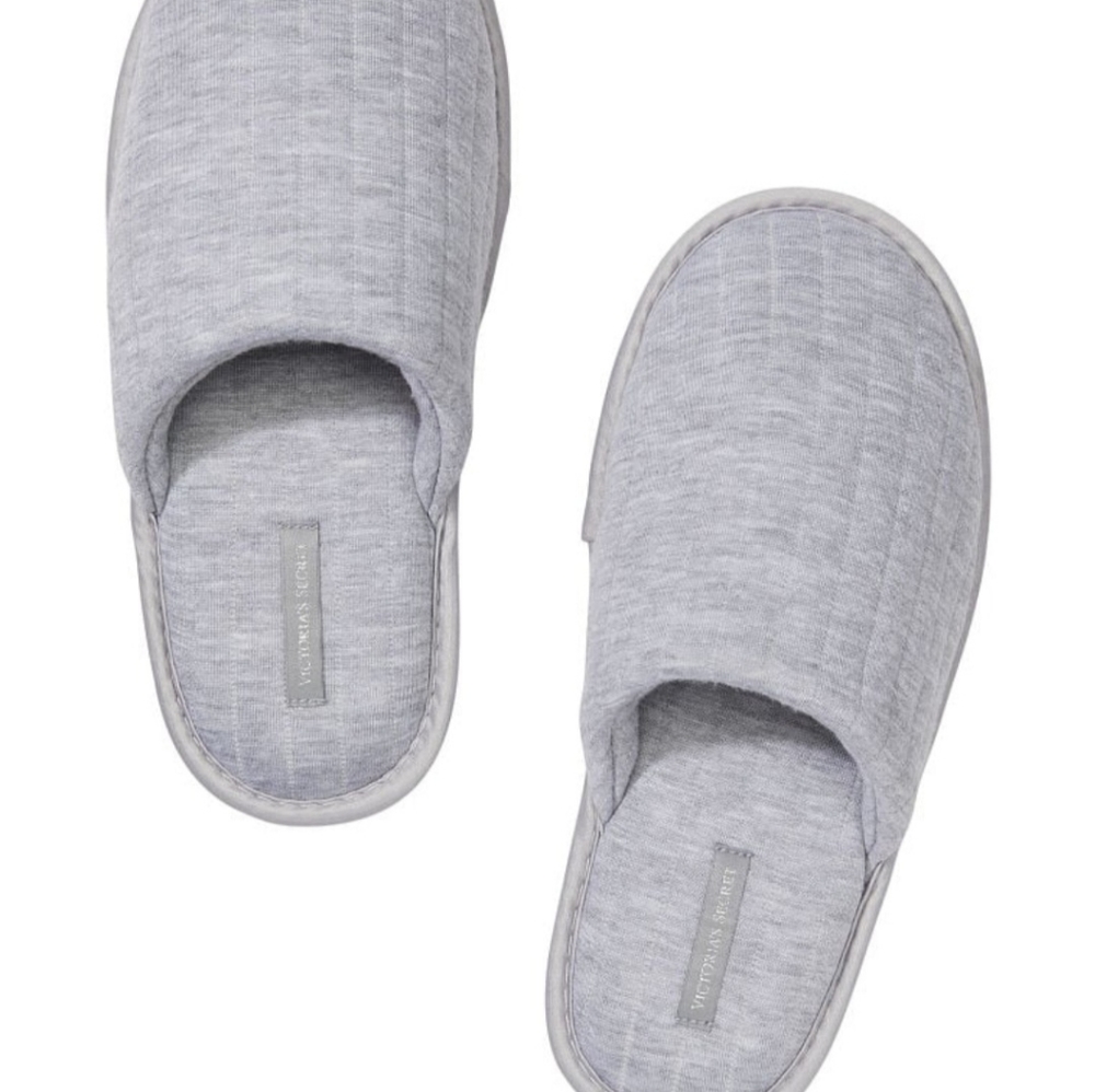 Victoria secret Slipper size Small NWT